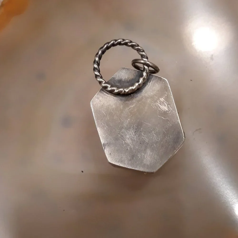 Flashy Moonstone Pendant - Picture 5 of 8